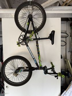 Haro Boys bike, Shredder 20