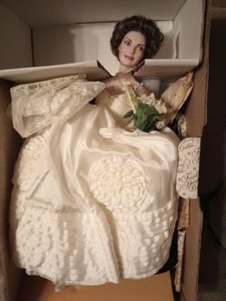 Franklin mint Jacqueline Jackie Kennedy bride doll