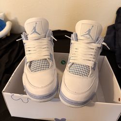 Jordan 4 Retro “Forget me Not”