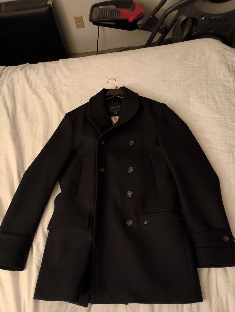 Banana Republic Men's Medium Peacoat 