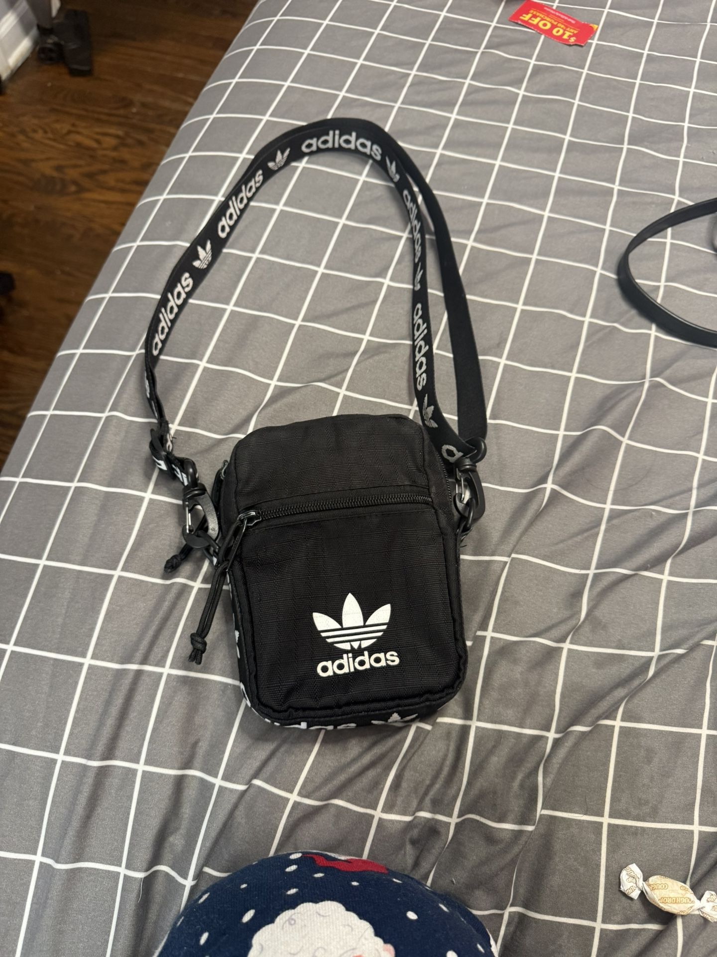 adidas Messenger Bag