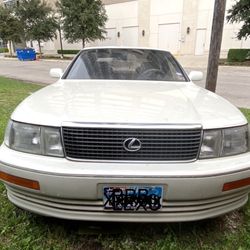 1991 Lexus LS 400