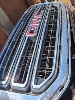 Gmc grile and emblem
