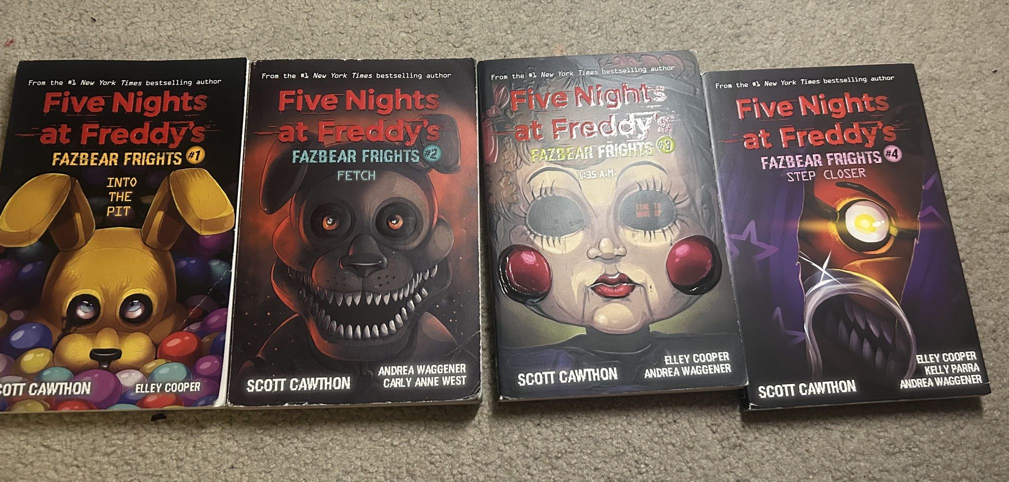 FNAF books Vol 1-4 +10