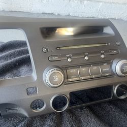 2010 OEM HONDA CIVIC RADIO AND SPEAKERS