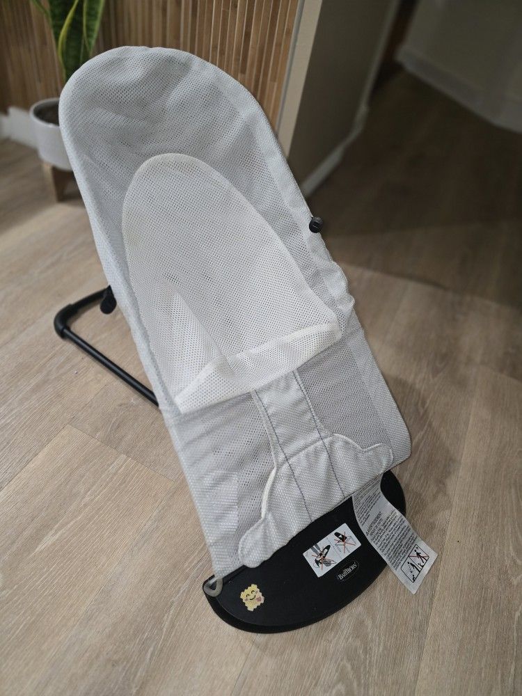 Baby Bouncer - Excellent Condition