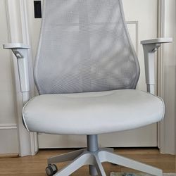 MATCHSPEL
Office/gaming chair (Bomstad light gray) - LIKE NEW hardly Used!