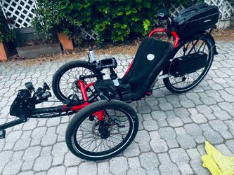 Catrike 559  Recumbent Trike with CYC Stealth Motor