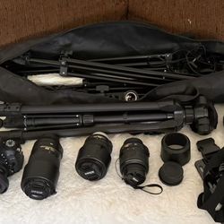 All like new  Nikon D7100 DSLR camera with AF Nikkor 50mm f/1.8 lens Nikon D7100 digital SLR camera in good working condition. The camera body shows n