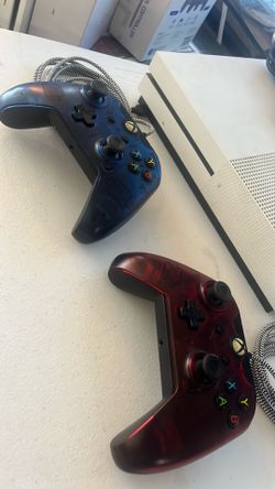 ⬜🎮 Xbox One S Console Gift Bundle 2 TRANSPARENT Blue + Red controllers Wired 2 player Fun Multiplayer