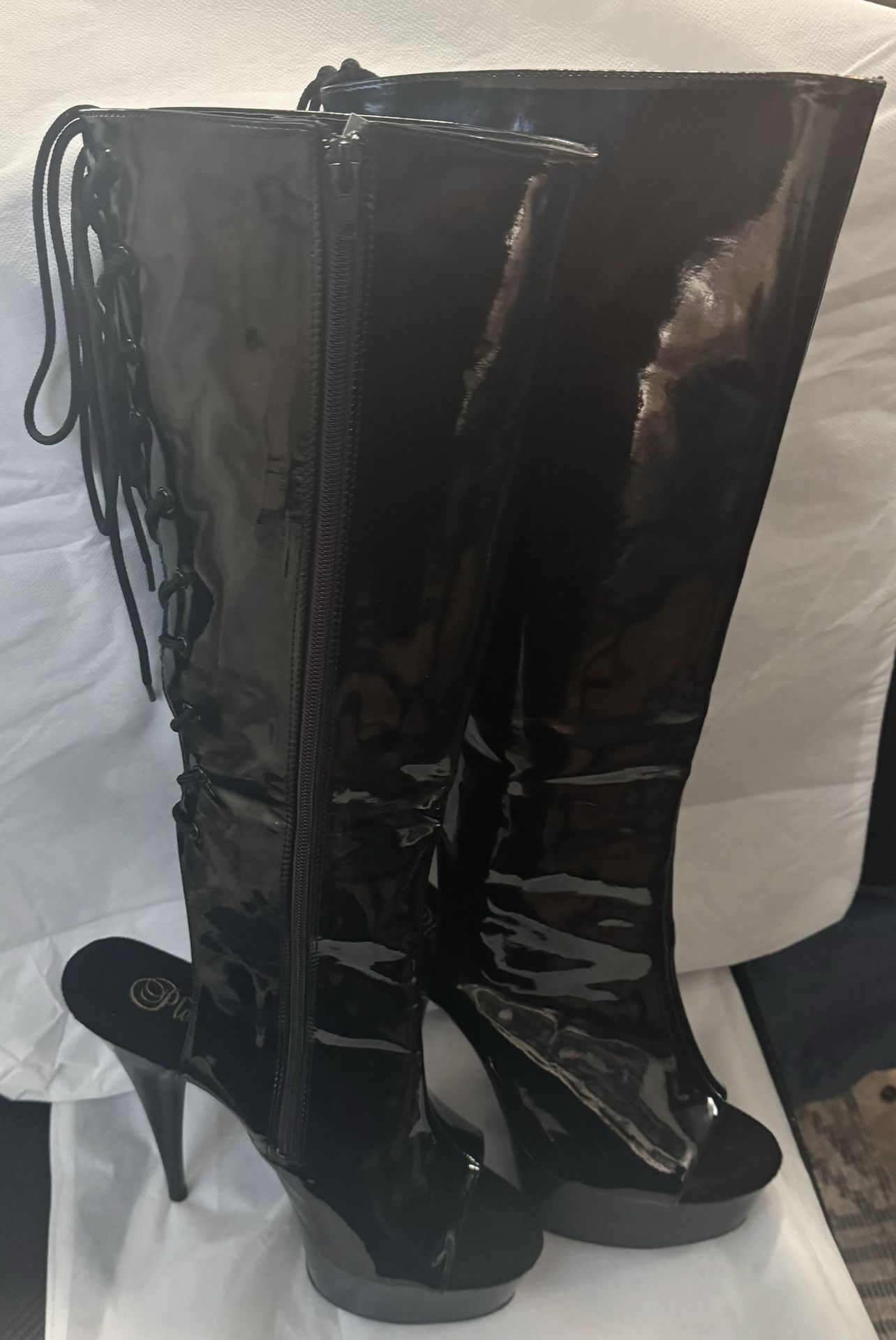 Size 12 panel leather boots