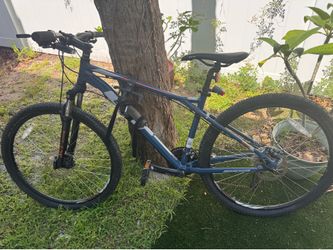 TREK GT AGGRESSOR BIKE - USED