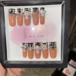 Press On Nails