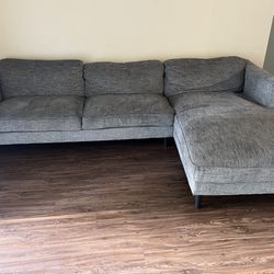 GREY SECTIONAL COUCH