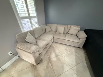 Couch for sale Brand New (not used)