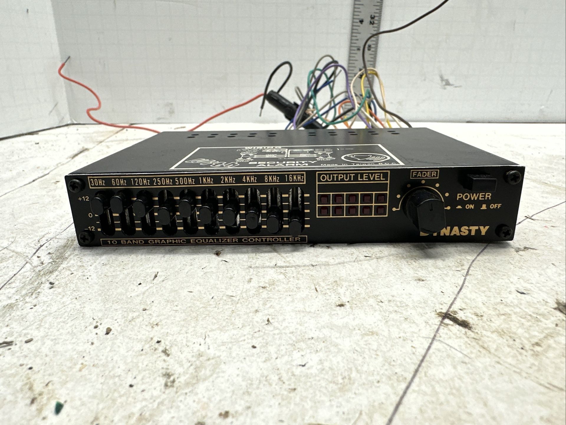 VINTAGE Dynasty GRAPHIC EQUALIZER AMPLIFIER 10 BAND WITH SECURITY ALARM #T5