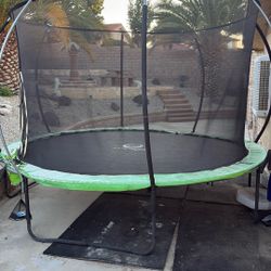 Trampoline 