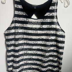 Brand New Women’s Top From Express