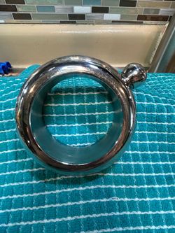 Stainless steel bangle bracelet flask,