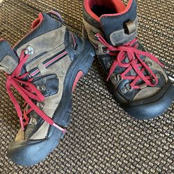 Winter Snow And Rain Boots For Youth Boy. 