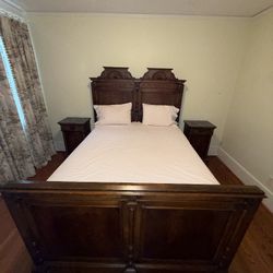 Antique bed and nightstands 