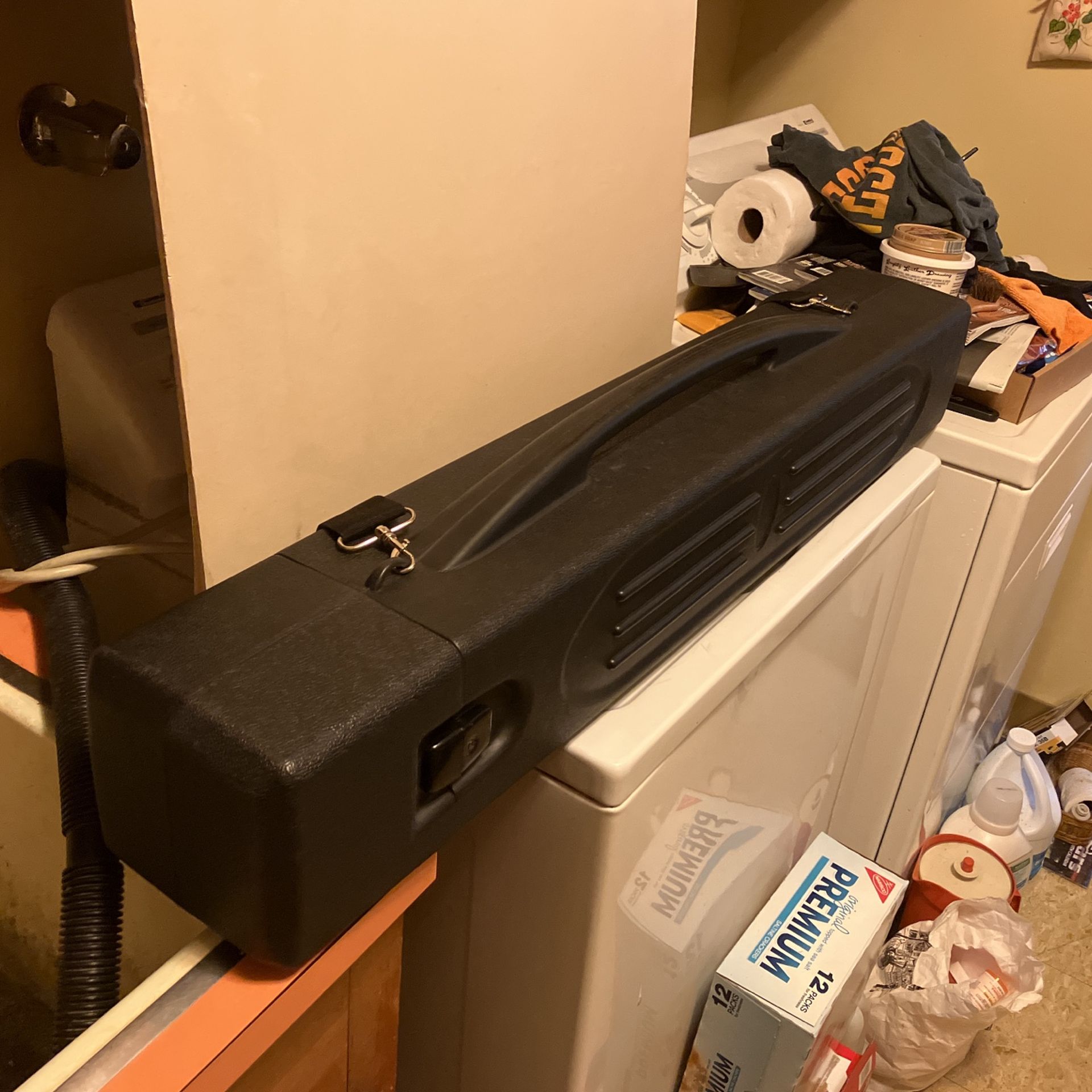 Carry Case (s)