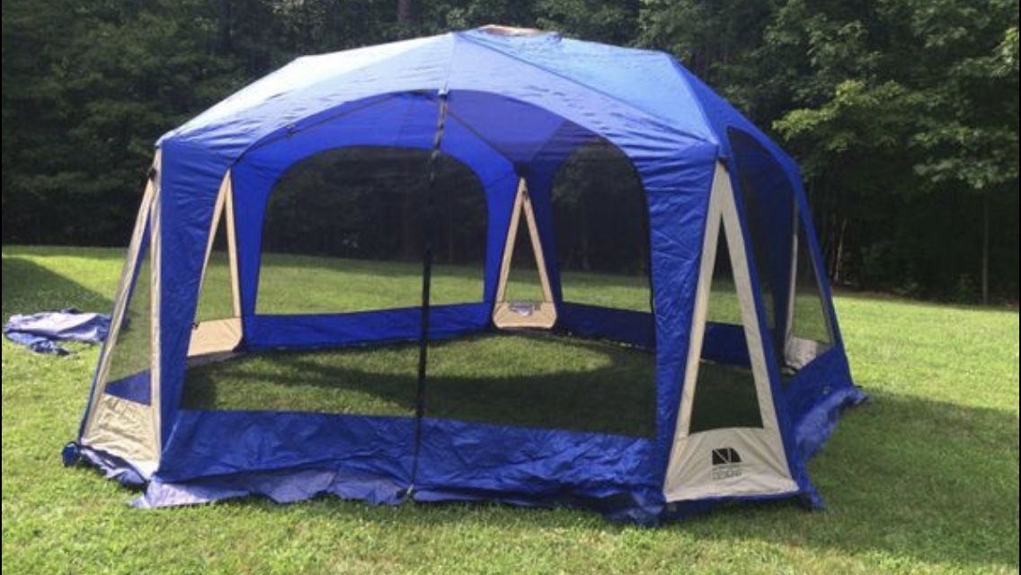 Northern Designs 18X18 Pentagon Screen Room