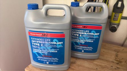 2 Gallons Genuine OEM Honda Type 2 Coolant – New & Sealed