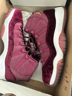 Jordan shoes sz 6y