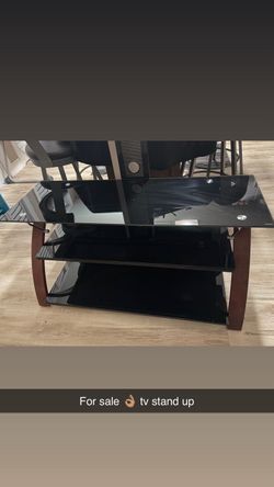 Tv stand up