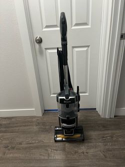 Shark Vacuum for hard floor and carpet