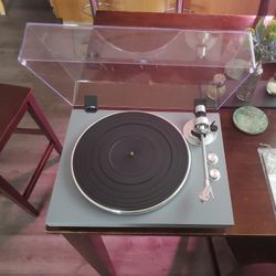 Retrolife Turntable