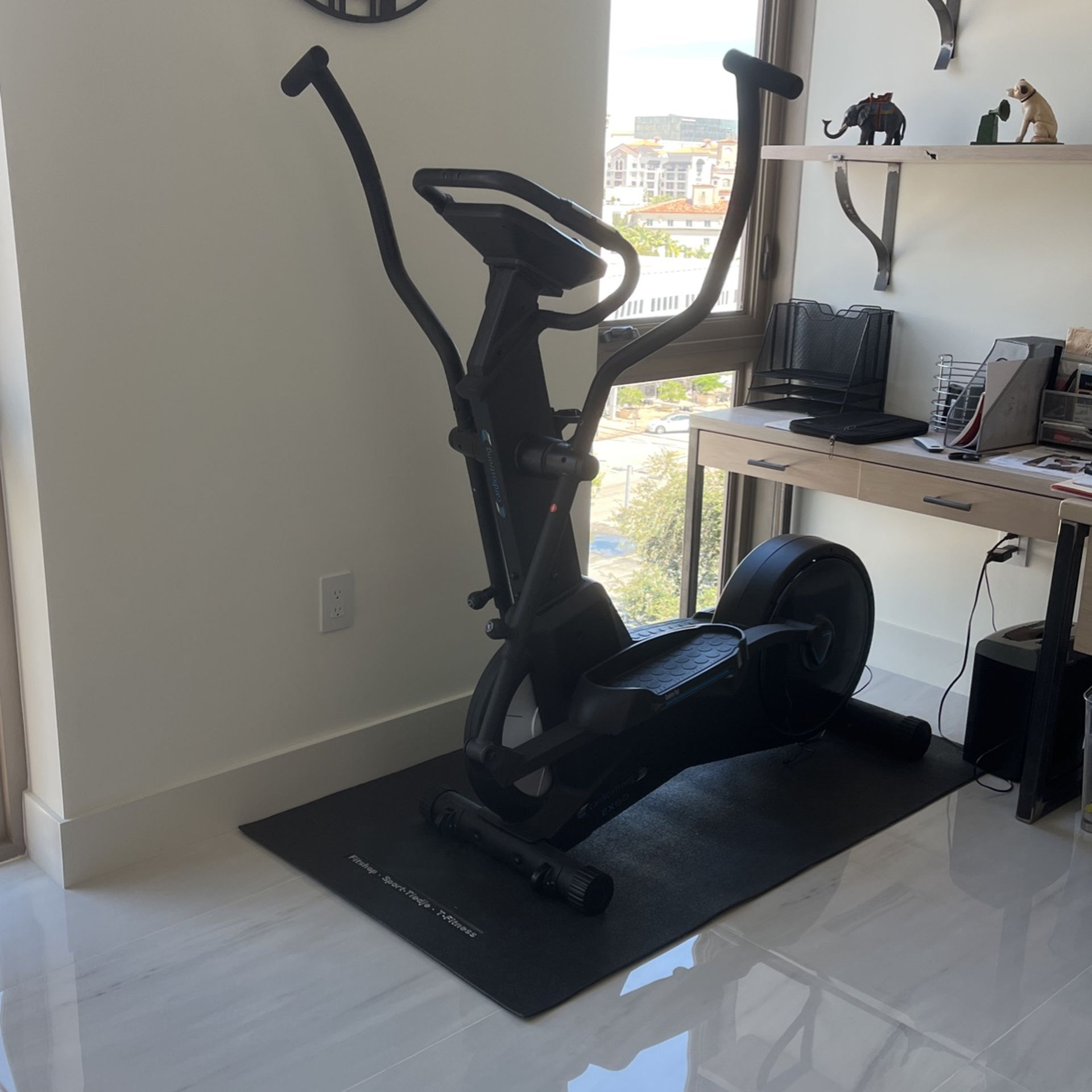 Cross Trainer/ Elliptical