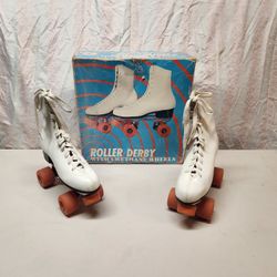 VINTAGE ROLLER SKATES