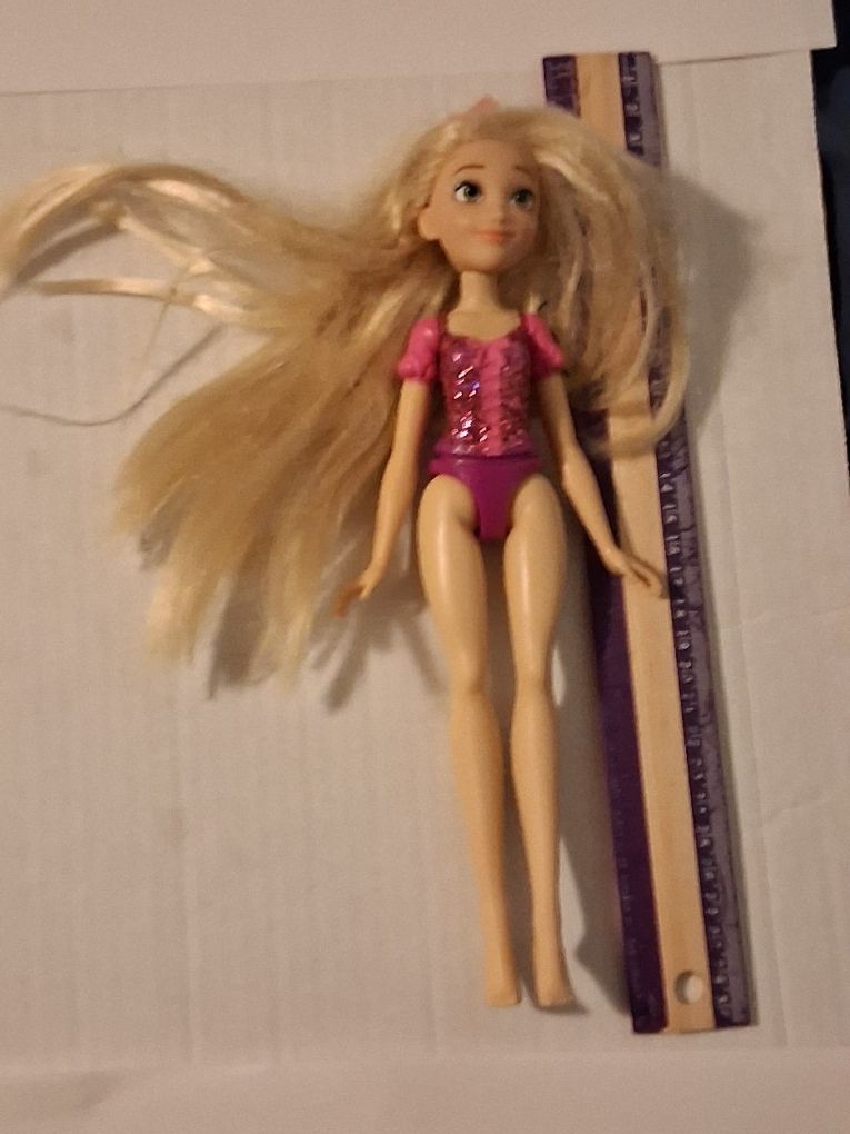 Nice Disney Rapunzel Doll