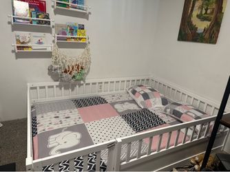 Full size floor bed