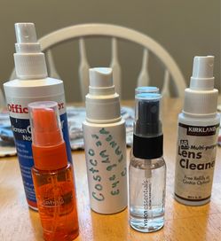 Eyeglass cleaners