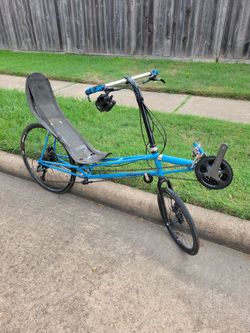 Lighning P-38 recumbent bike bicycle 30 speed