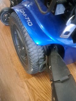 QM-710 Quickie wheelchair
