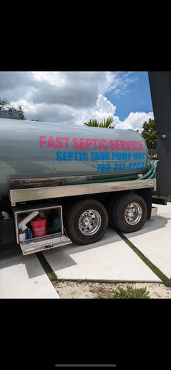 Septic Tank Pump Out 