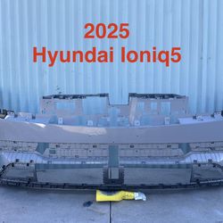 2025 Hyundai  Ioniq5 front bumper oem