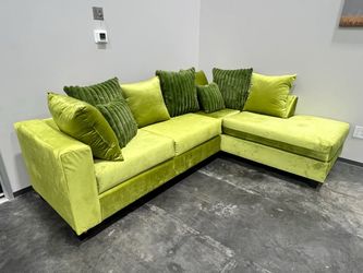 New Sectional $40 down