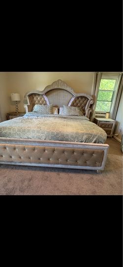 Bedroom set