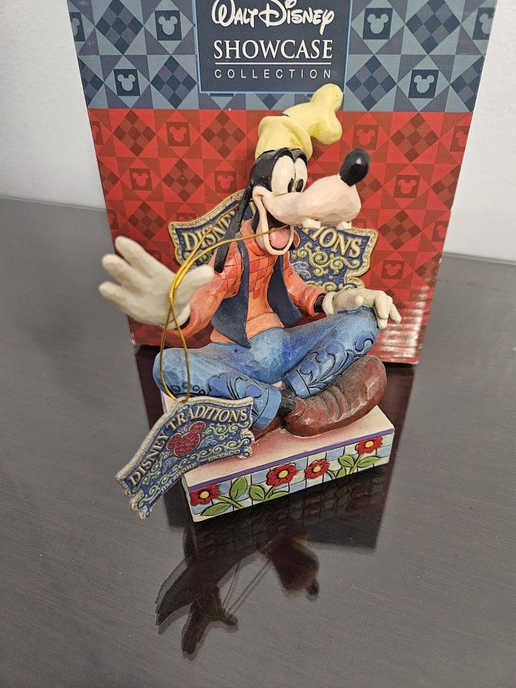 Jim Shore/Enesco Disney Showcase Collection Goofy Gawrsh Figure