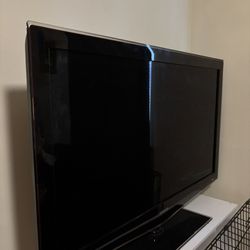 43 Inch Samsung TV