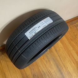 Brand New Hankook Kinergy GT 235/40/19  H436