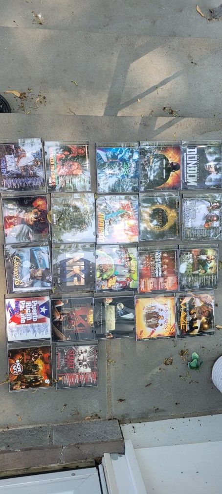 22 Cds Of HIP HOP mixtapes
