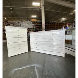 Set Dresser