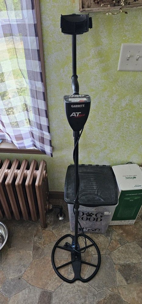 Garrett Atmax Metal Detector