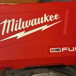 Milwaukee Tool Set 